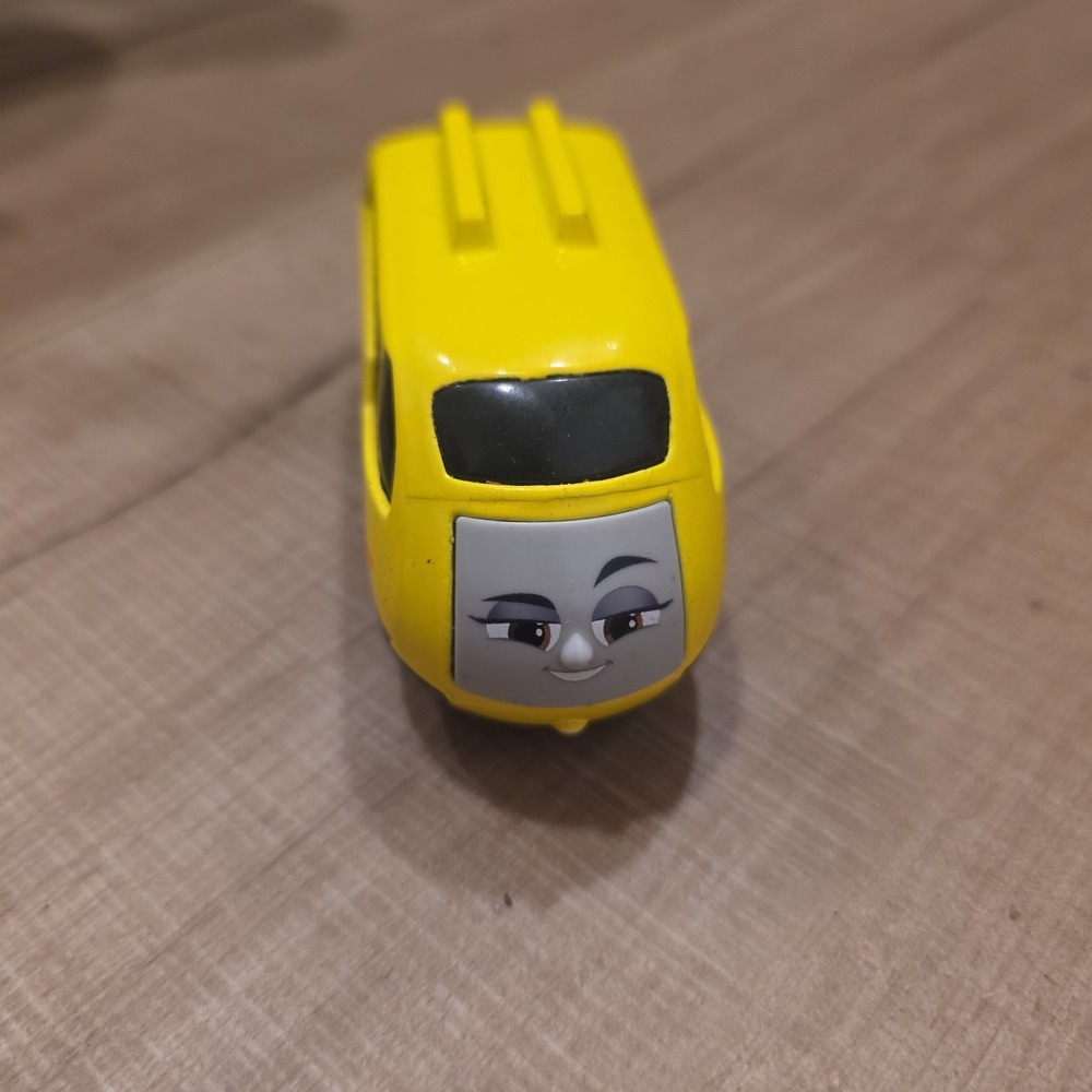 Thomas and Friends Farona Sodor Cup Racers Push Along Train Engine